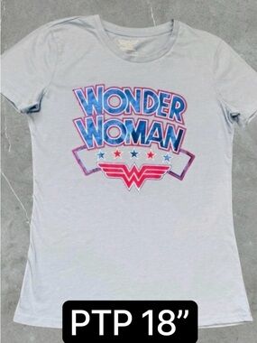 2 for $30 🆕 Wonder Woman DC Comics Fitted Tee